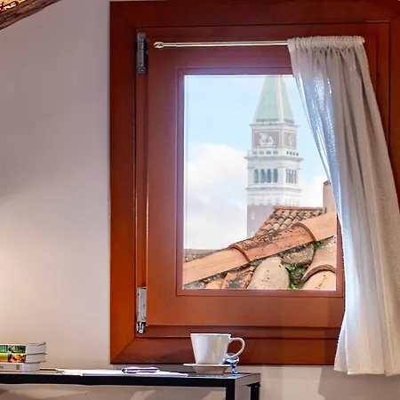 Glass House - Loft 2 Minutes To Rialto Bridge & View Venice Exterior photo