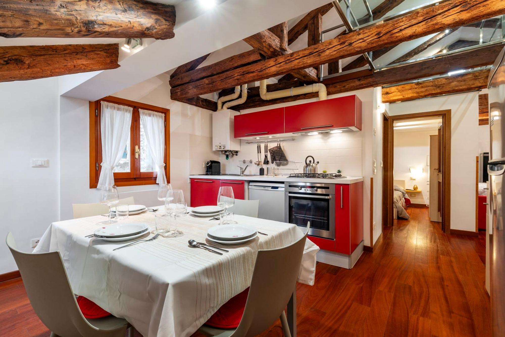 Glass House - Loft 2 Minutes To Rialto Bridge & View * Venedig
