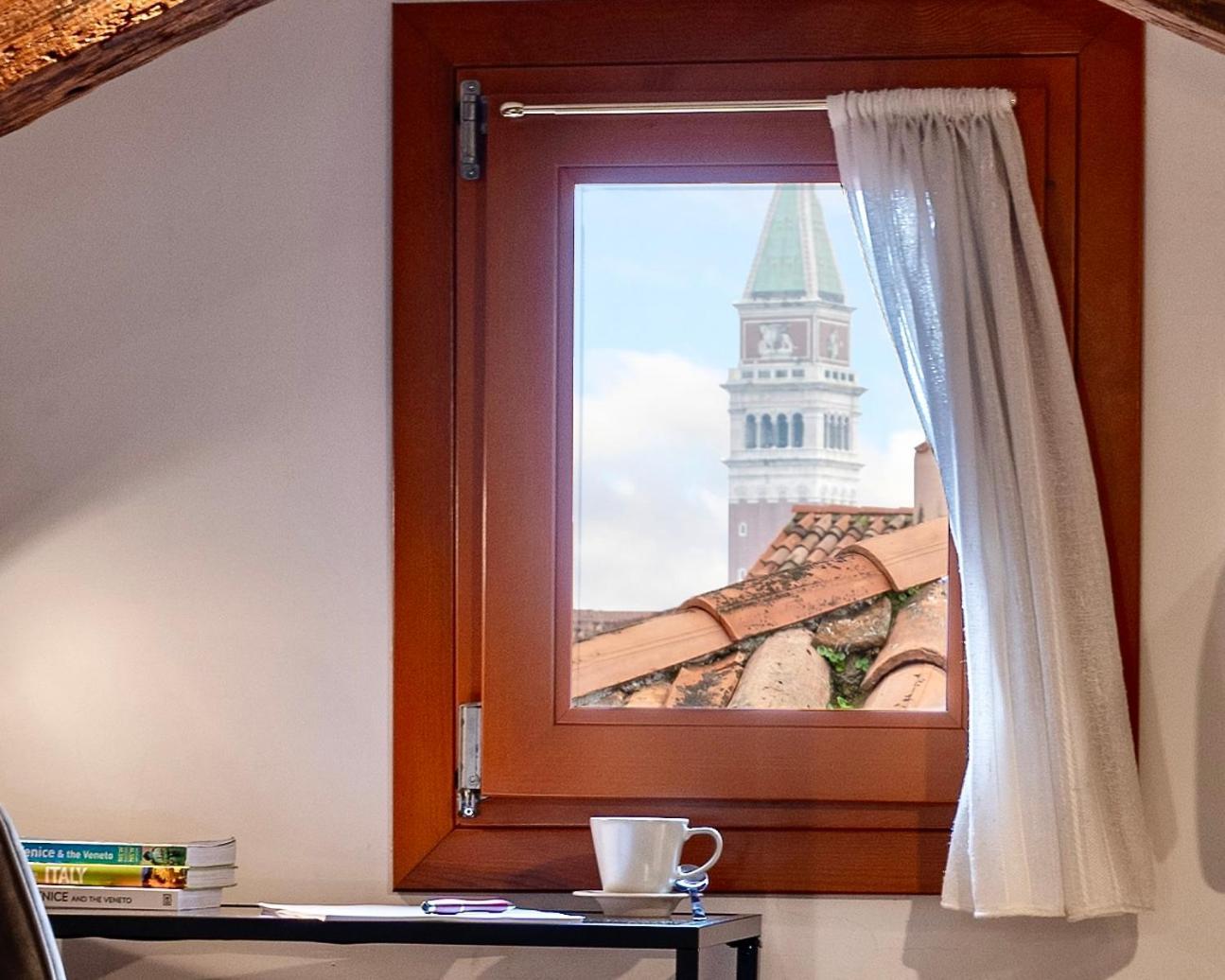 Glass House - Loft 2 Minutes To Rialto Bridge & View Venedig